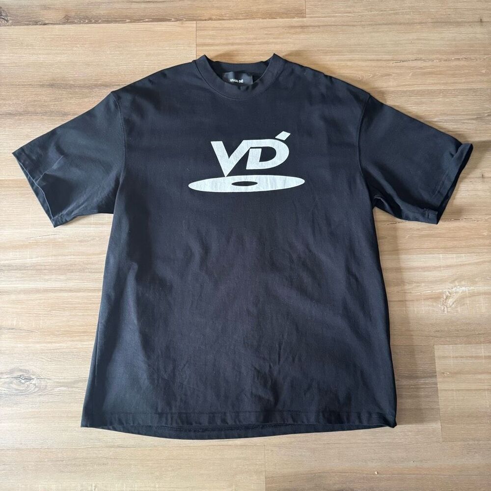 Vuja De VD Logo Designer Streetwear Black Shirt Size XL Japanese Luxury Modern